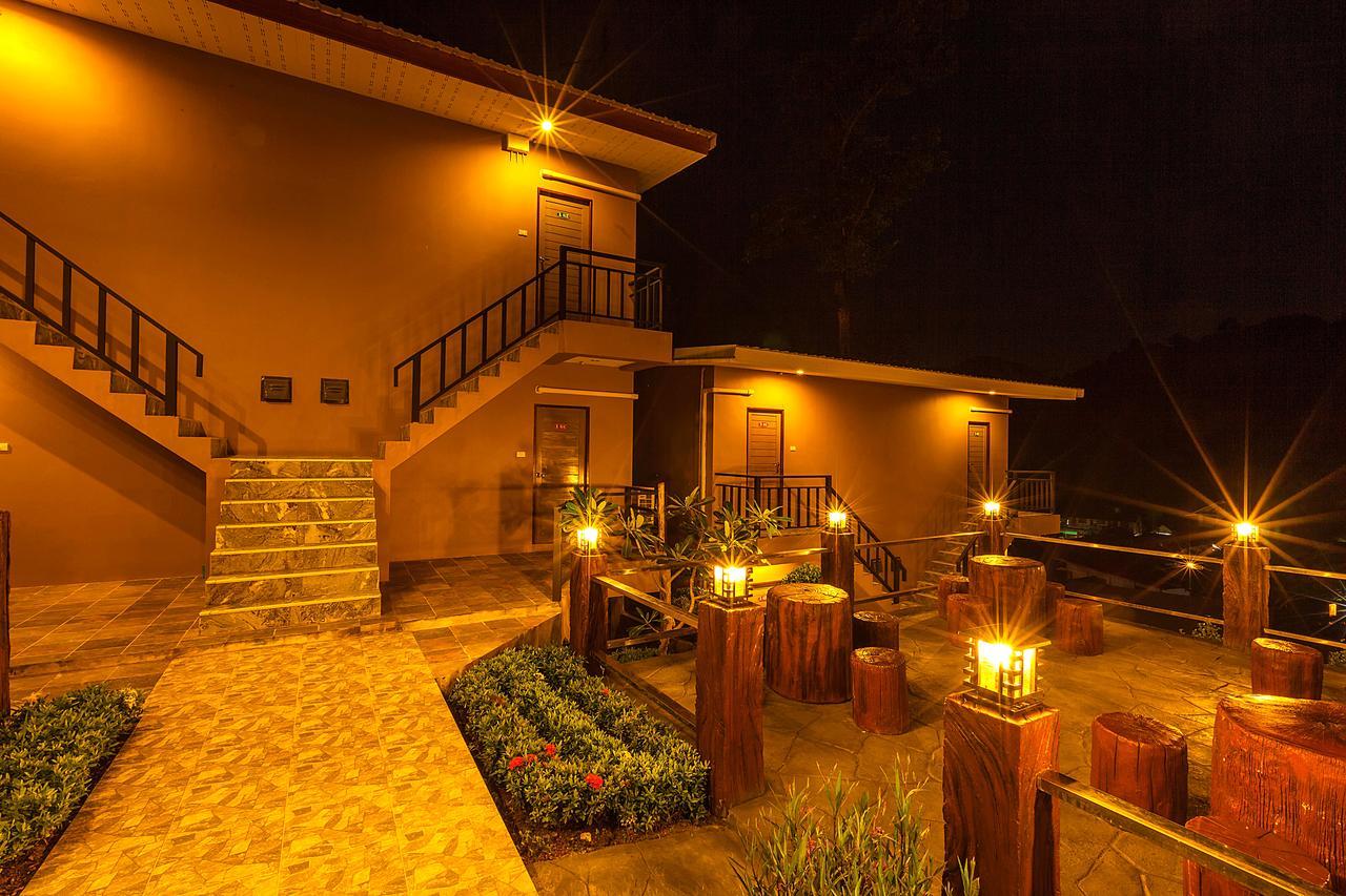 Phi Phi Top View Resort Exterior photo
